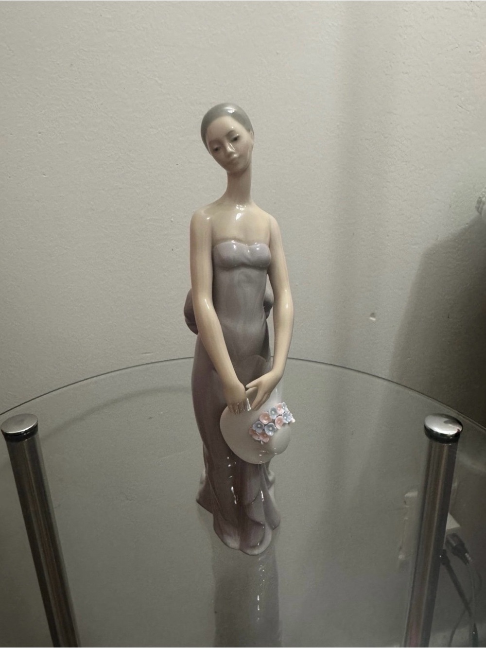 Lladró Retired Bridesmaid Figurine 5598 Purple Dress Hat With Flowers No Box